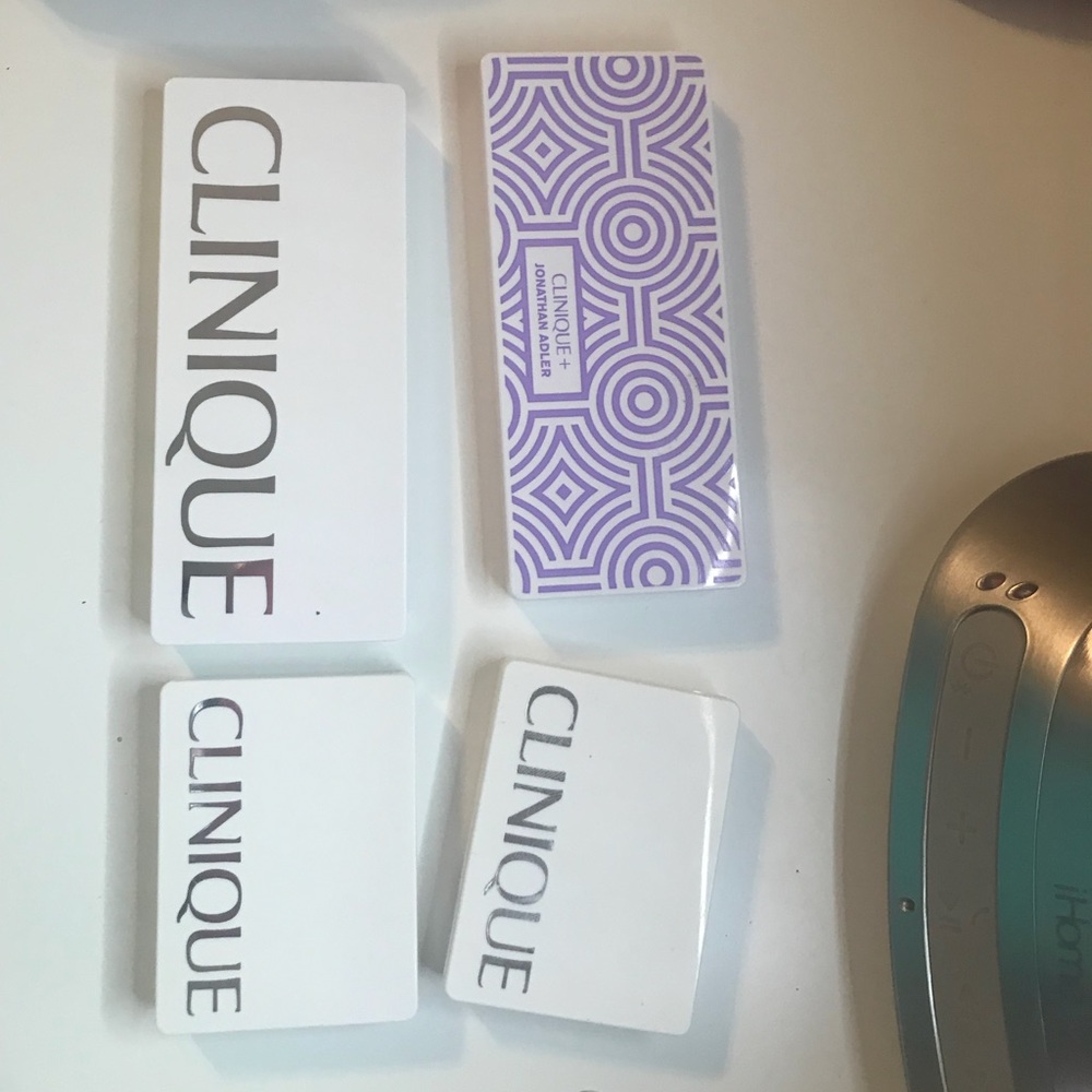 Clinique palettes / never used + free items